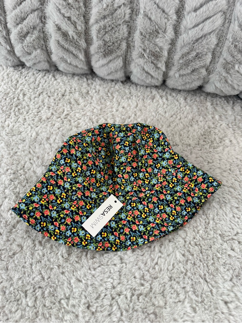RESA BUCKET HAT
